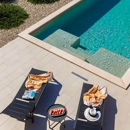 Luxury Wave Heated Pool Sauna