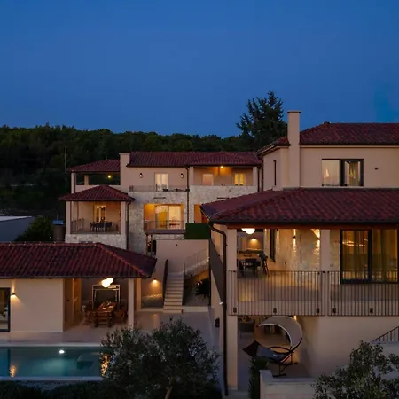 Luxury Wave Heated Pool Sauna * Sveti Filip i Jakov