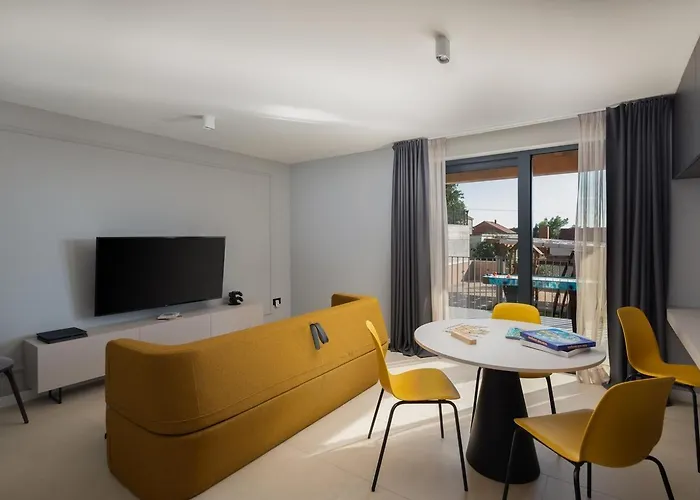 Luxury Wave Heated Pool Sauna * Sveti Filip i Jakov