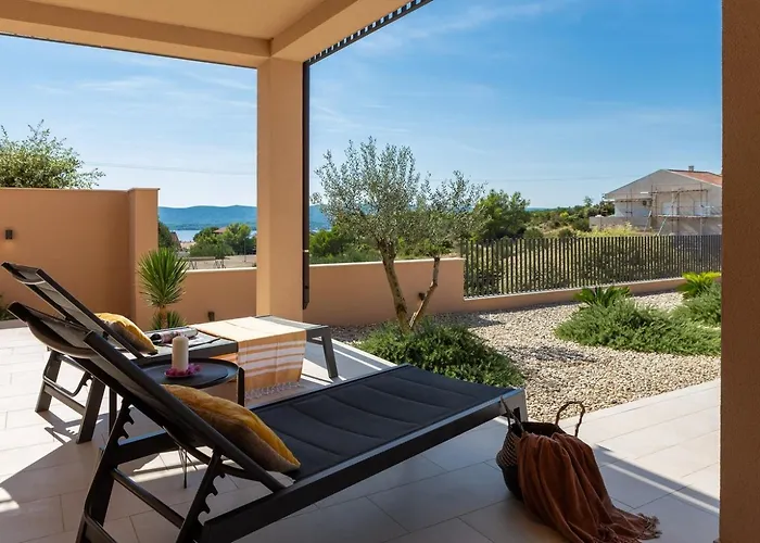 Villa Luxury Wave Heated Pool Sauna Sveti Filip i Jakov