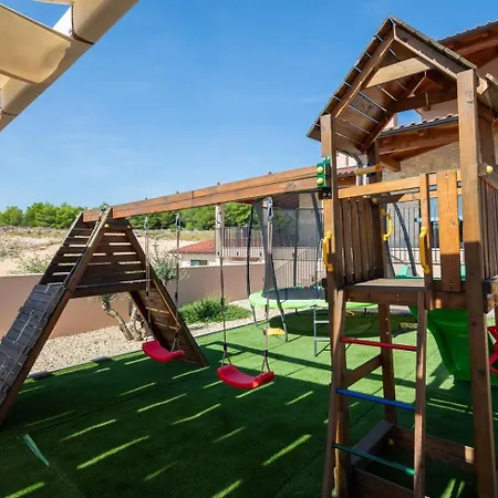 Luxury Wave Heated Pool Sauna