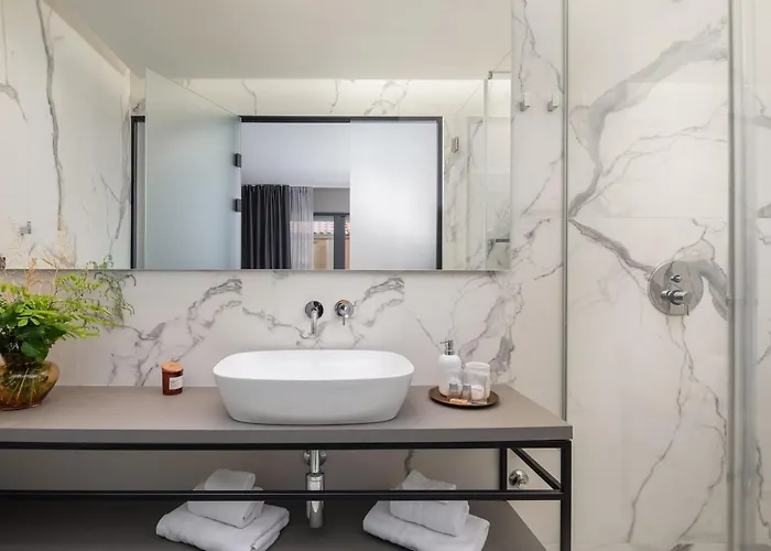 Luxury Wave Heated Pool Sauna Вилла