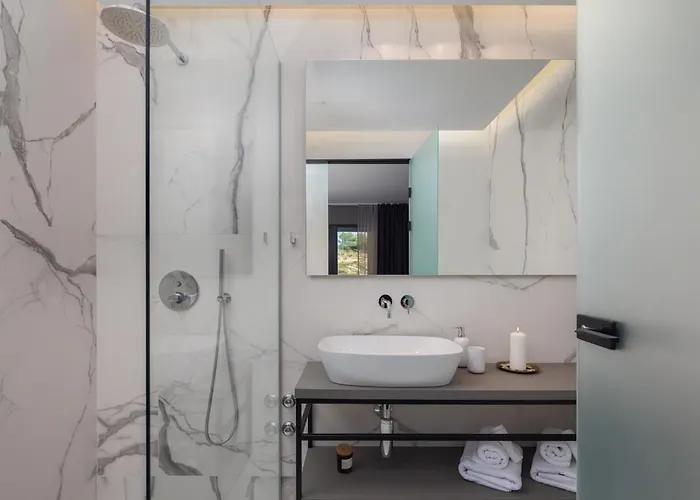 Вилла Luxury Wave Heated Pool Sauna